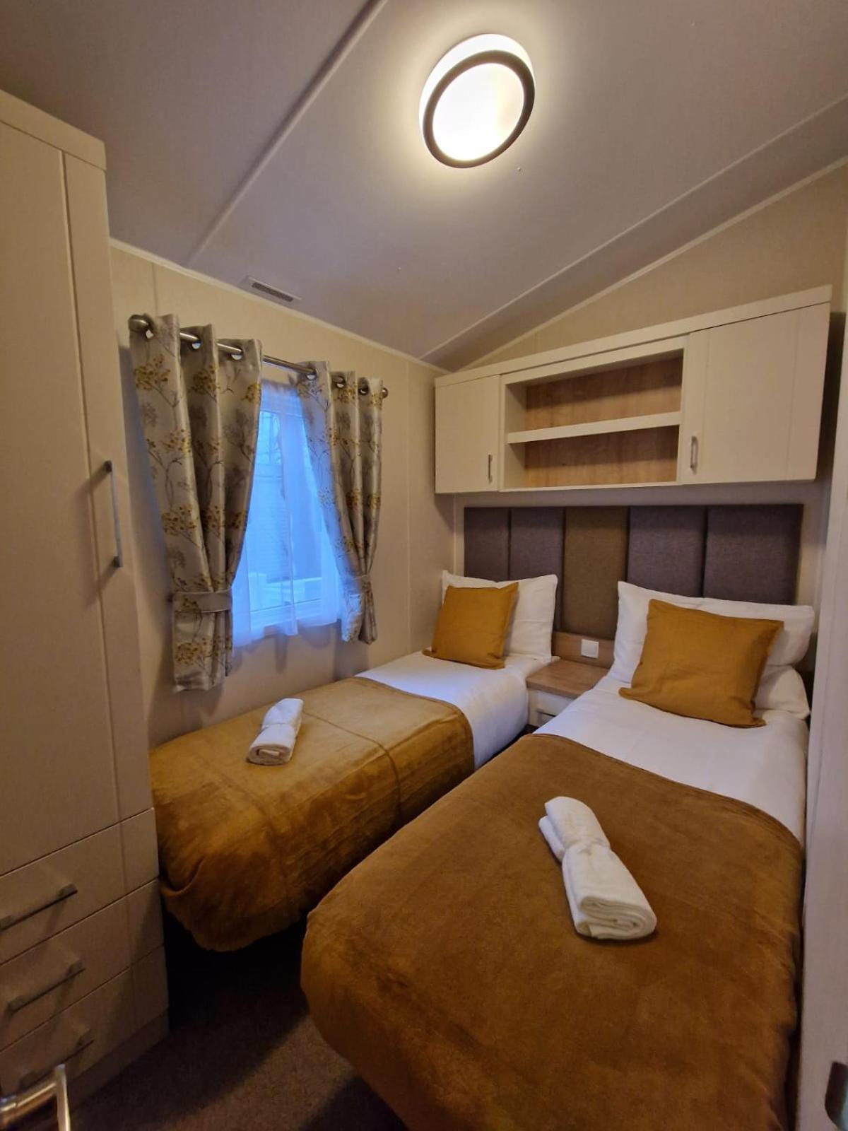 Campsite Beautiful Caravan Near Edinburgh Nr 9 Port Seton