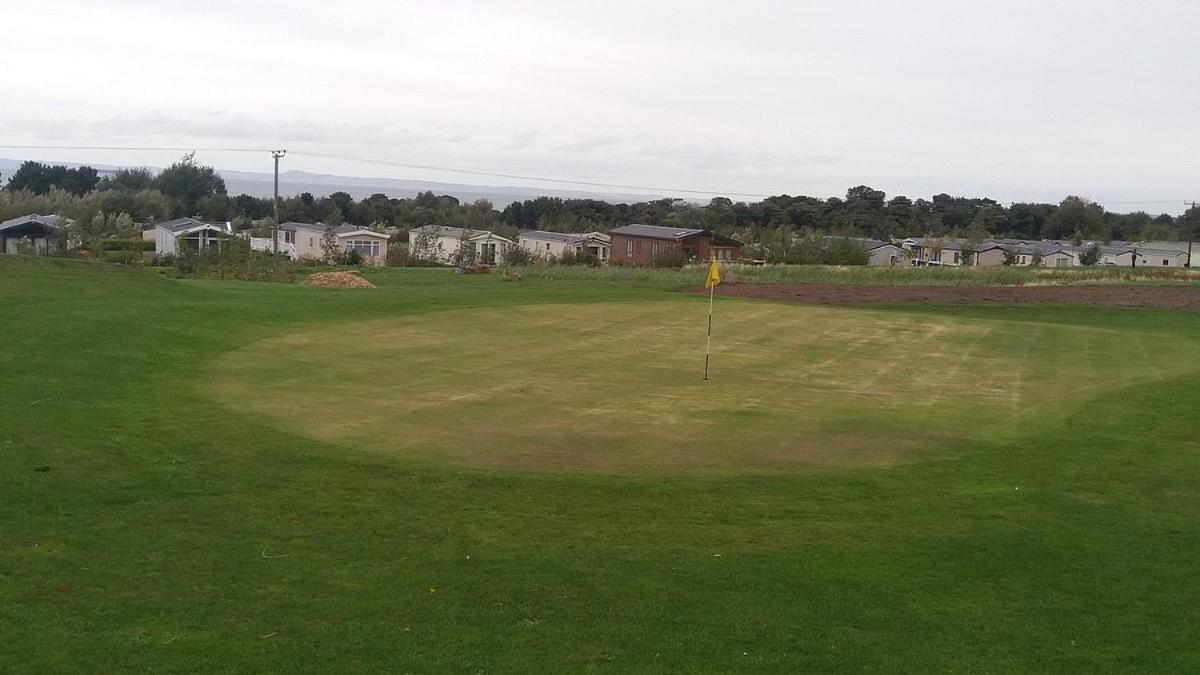 Beautiful Caravan Near Edinburgh Nr 9