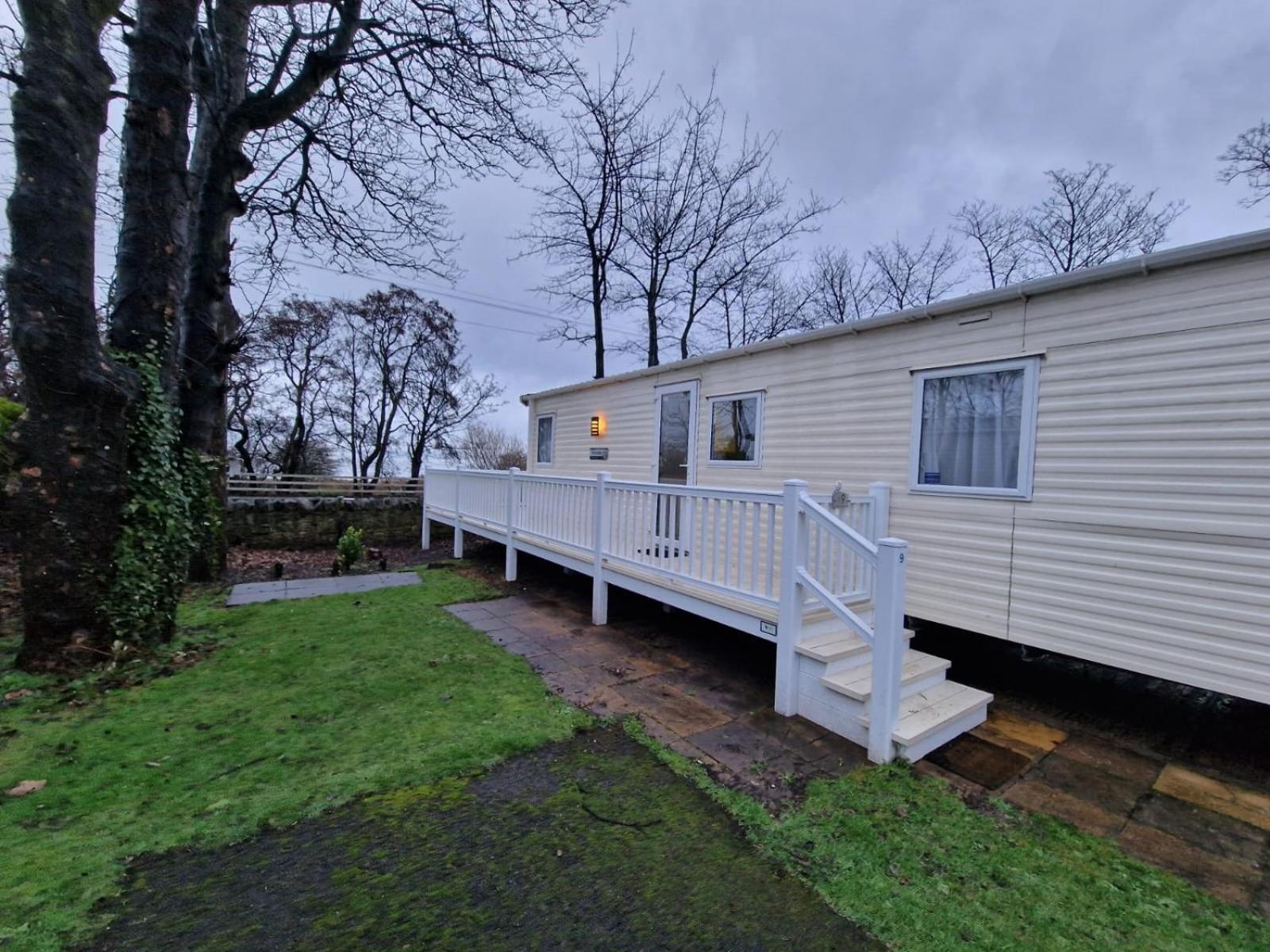 Beautiful Caravan Near Edinburgh Nr 9 Campsite *